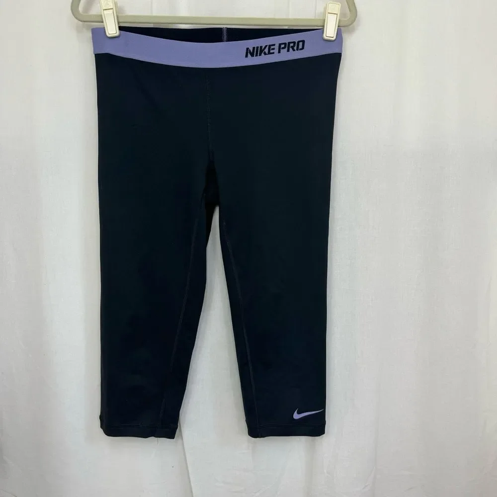 NEW Nike Pro Women’s Capri Two Tone Purple Leggings Pants Size L - Picture 3 of 9